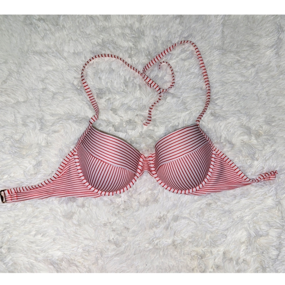 Shade and Shore padded bikini top